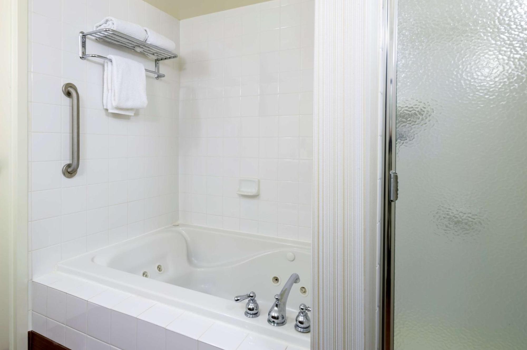 Hilton Garden Inn Edison/Raritan Center Esterno foto